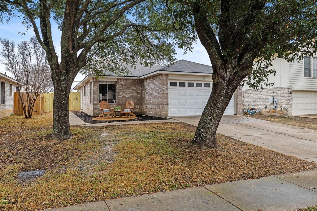 2034 Buckley LN, Round Rock, TX 78664