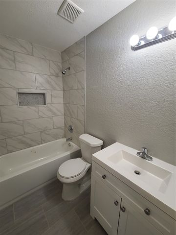 343 Spring Branch Lane, Kennedale, TX 76060