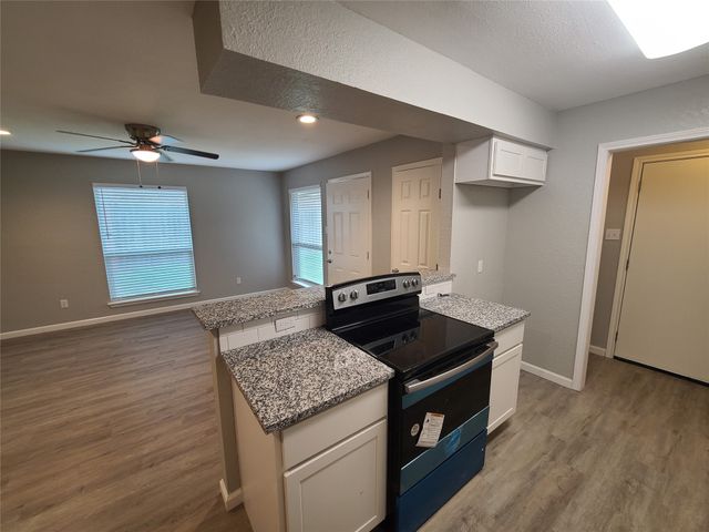 343 Spring Branch Lane, Kennedale, TX 76060