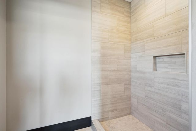 4012 Keagles Crossing, Cedar Falls, IA 50613