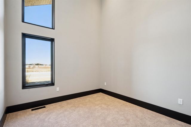 4012 Keagles Crossing, Cedar Falls, IA 50613