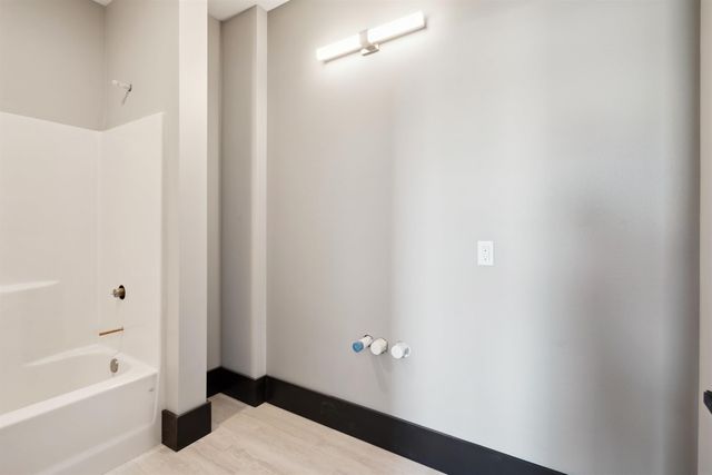 4012 Keagles Crossing, Cedar Falls, IA 50613