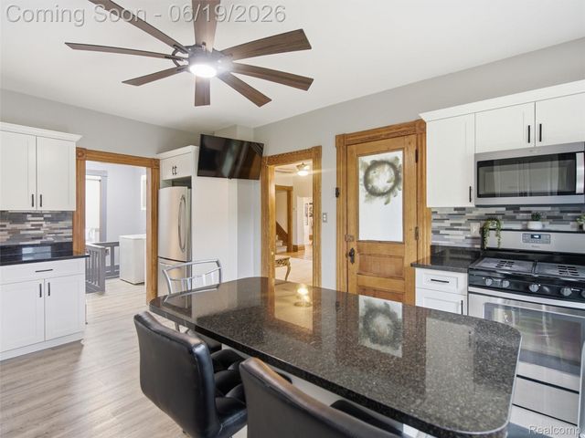 53633 Chesterfield Road, Chesterfield Township, MI 48051
