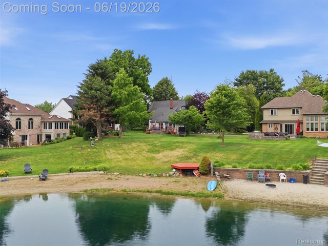 53633 Chesterfield Road, Chesterfield Township, MI 48051