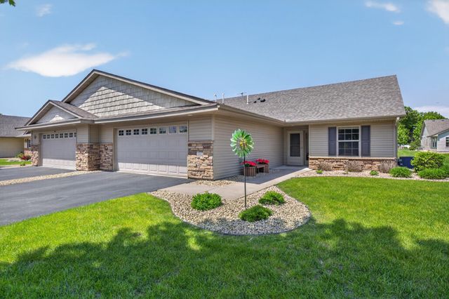 902 16th Street N, Princeton, MN 55371
