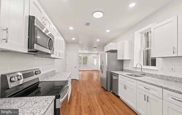 4847 FAIRMOUNT AVE, Philadelphia, PA 19139