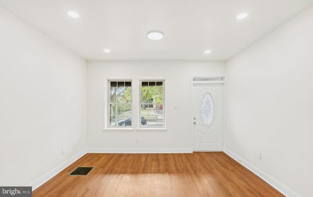 4847 FAIRMOUNT AVE, Philadelphia, PA 19139