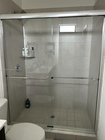 784 NE 206th Ter 784, Miami, FL 33179