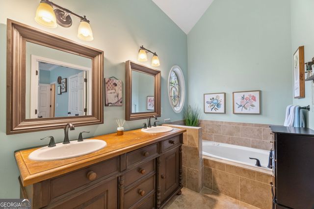 215 Mamie Court, Alpharetta, GA 30004