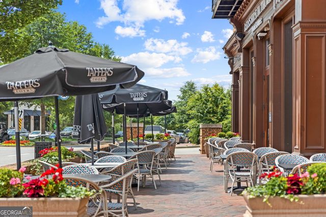 215 Mamie Court, Alpharetta, GA 30004