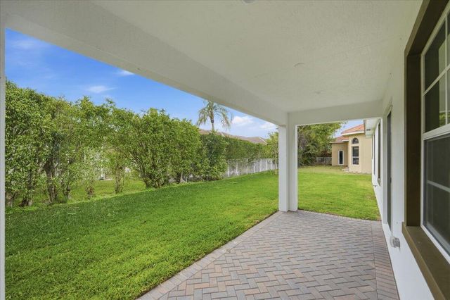 6682 Cobia Circle, Boynton Beach, FL 33437