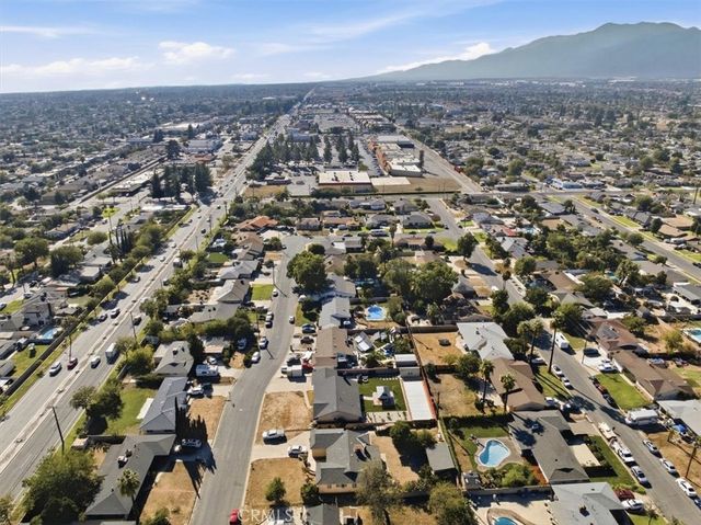418 E Margarita Road, Rialto, CA 92376