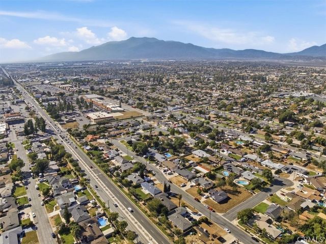 418 E Margarita Road, Rialto, CA 92376