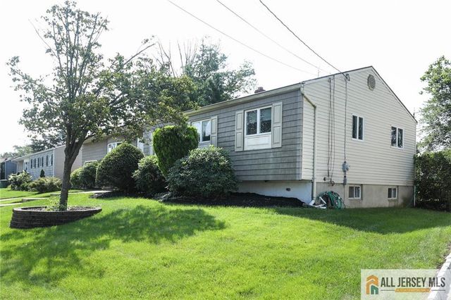 10 Eardley Road, Edison, NJ 08817