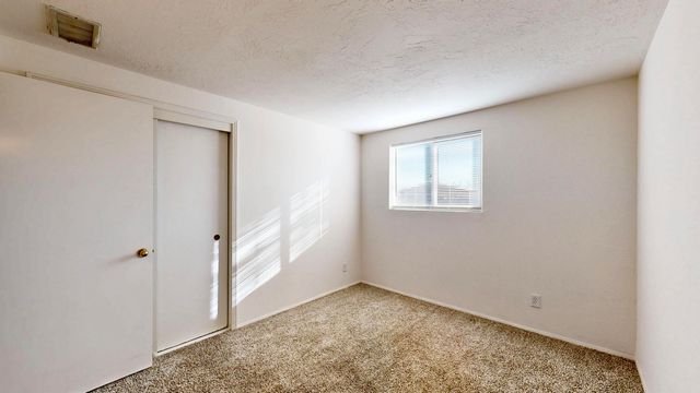 1601 54th Street NW, Albuquerque, NM 87105