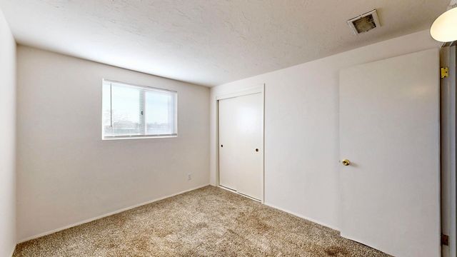 1601 54th Street NW, Albuquerque, NM 87105