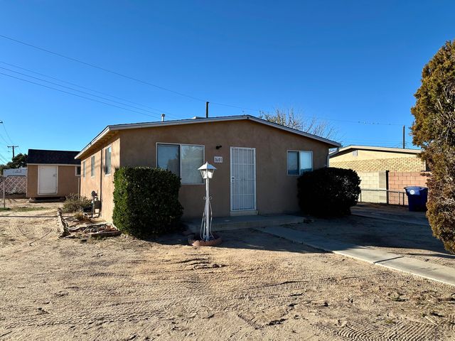 1601 54th Street NW, Albuquerque, NM 87105