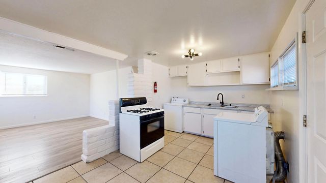 1601 54th Street NW, Albuquerque, NM 87105