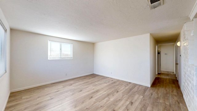 1601 54th Street NW, Albuquerque, NM 87105
