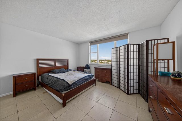 4400 Hillcrest Drive 704, Hollywood, FL 33021