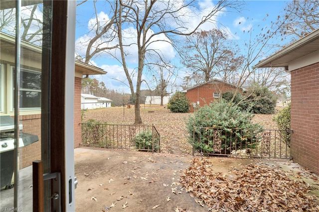 770 Hollingsworth Road, Randleman, NC 27317