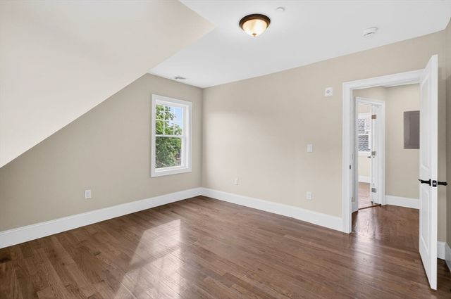 152 Washington St 3, Boston, MA 02135