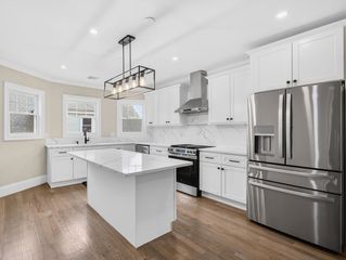 152 Washington St 3, Boston, MA 02135