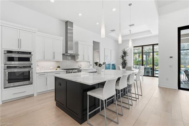 3120 Livorno LN, Naples, FL 34114