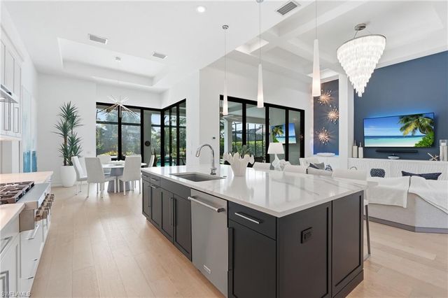 3120 Livorno LN, Naples, FL 34114