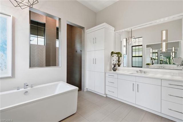 3120 Livorno LN, Naples, FL 34114