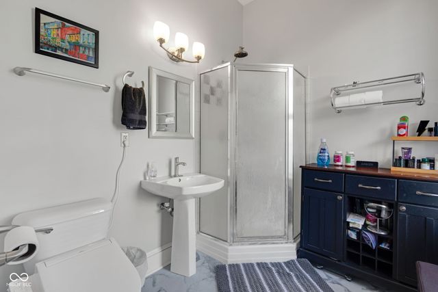 1002 N New Jersey Street, Indianapolis, IN 46202