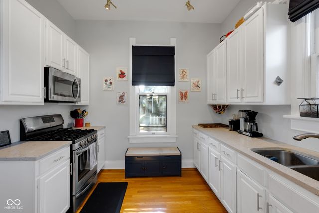 1002 N New Jersey Street, Indianapolis, IN 46202