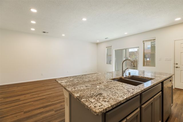 7324 Contenta Ridge Loop, Santa Fe, NM 87507