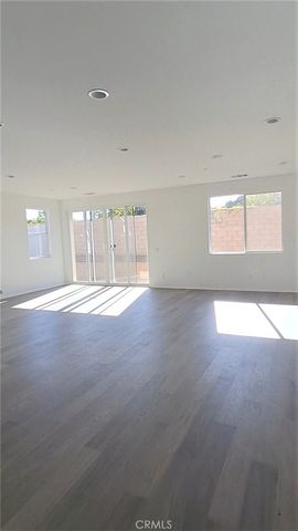 2587 Moonshimmer Street, Hemet, CA 92543
