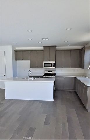 2587 Moonshimmer Street, Hemet, CA 92543