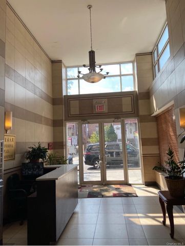 93-05 37th Avenue 3F, Jackson Heights, NY 11372