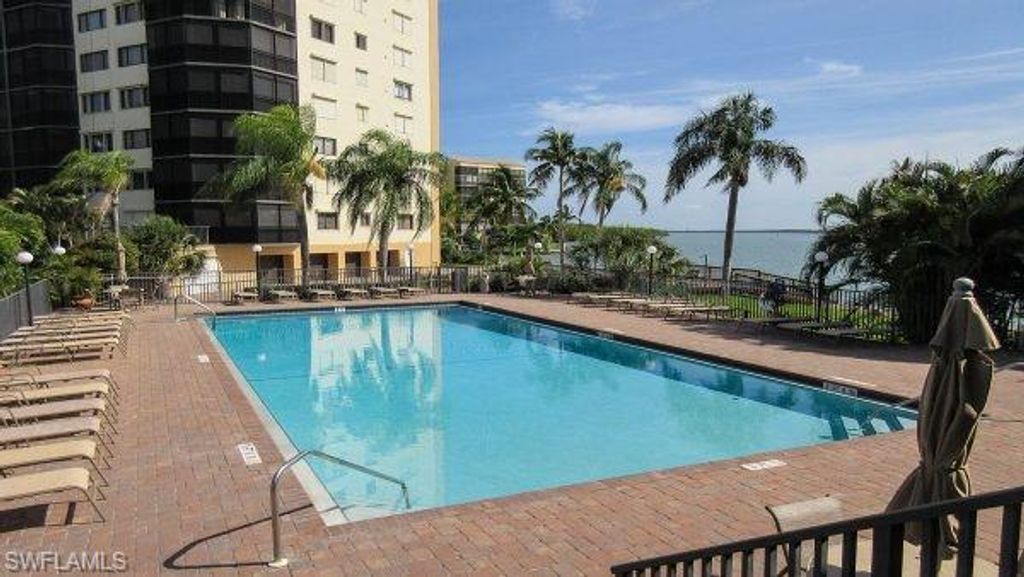 4263 Bay Beach LN 714, FORT MYERS BEACH, FL 33931 — photo 2