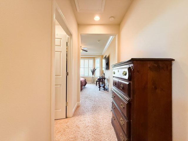 2372 Shadow Berry Dr, Manteca, CA 95336