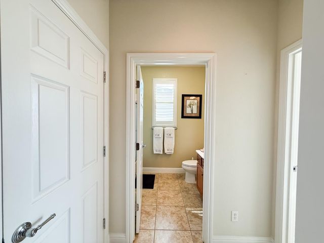 2372 Shadow Berry Dr, Manteca, CA 95336