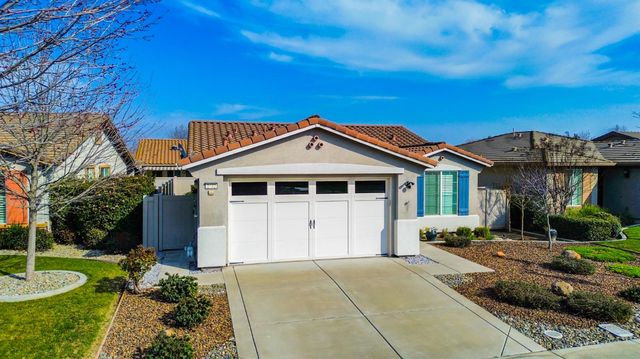 2372 Shadow Berry Dr, Manteca, CA 95336