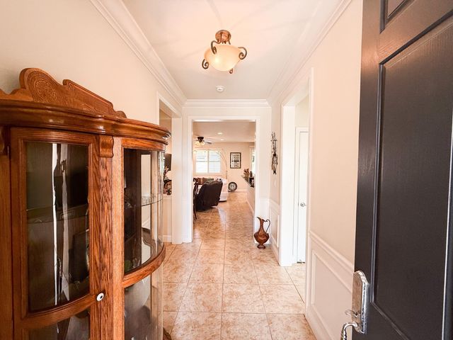 2372 Shadow Berry Dr, Manteca, CA 95336