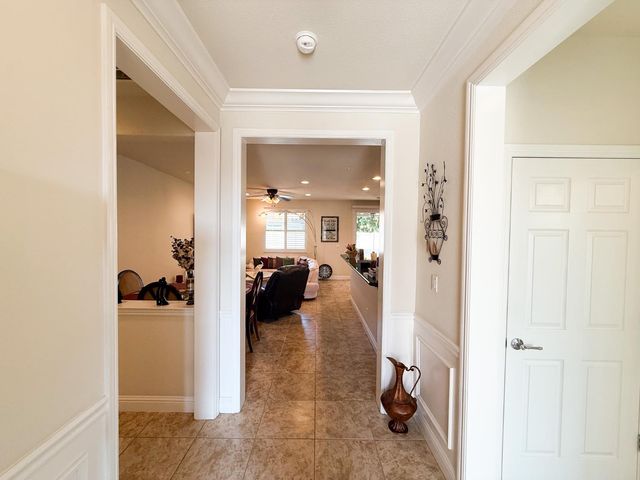 2372 Shadow Berry Dr, Manteca, CA 95336