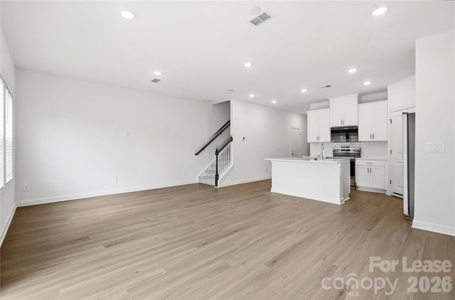 9017 Foggy Brook Loop, Charlotte, NC 28216