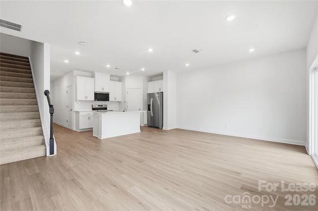 9017 Foggy Brook Loop, Charlotte, NC 28216