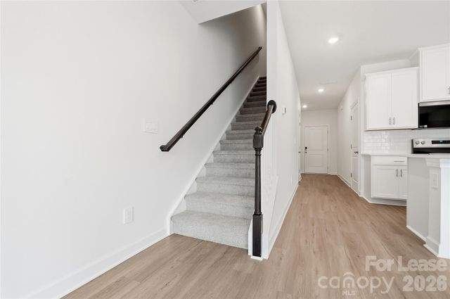 9017 Foggy Brook Loop, Charlotte, NC 28216