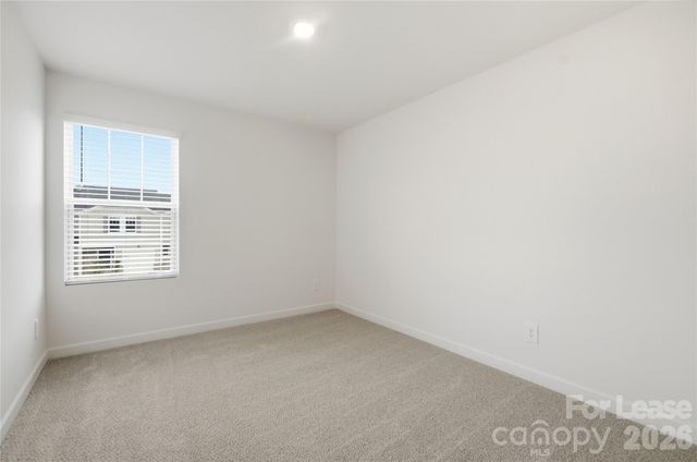 9017 Foggy Brook Loop, Charlotte, NC 28216