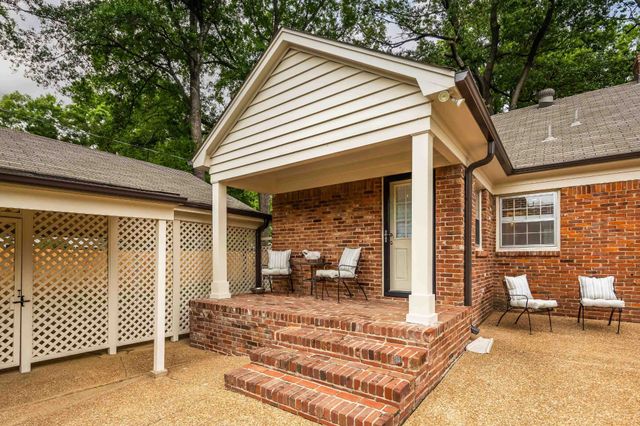 5489 N SUGGS DR, Memphis, TN 38120