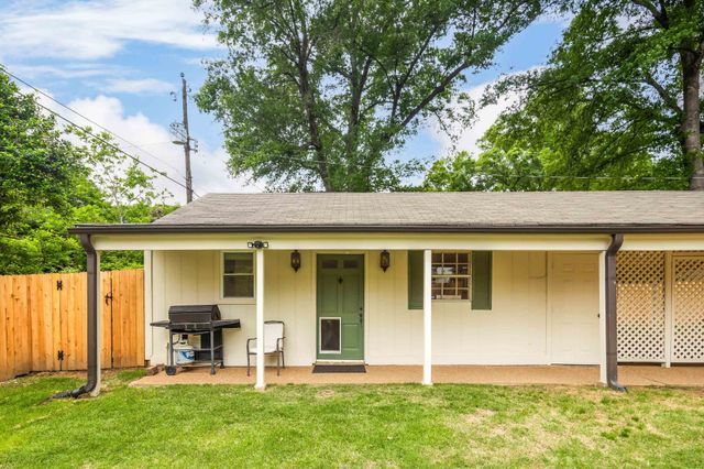 5489 N SUGGS DR, Memphis, TN 38120
