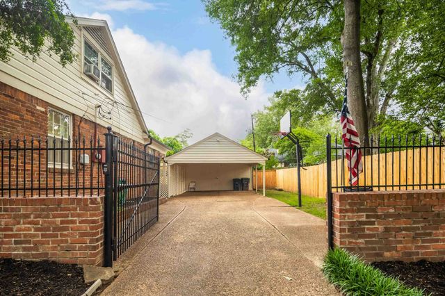 5489 N SUGGS DR, Memphis, TN 38120