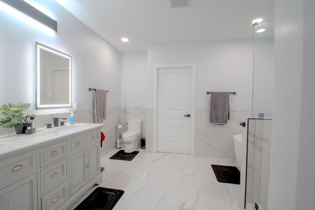 6030 Wildfire Way, West Palm Beach, FL 33415